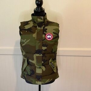 Canada Goose Women’s Camo Vest - Size M